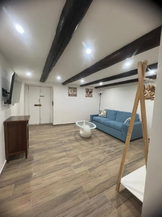 Lucullo\'S Home location